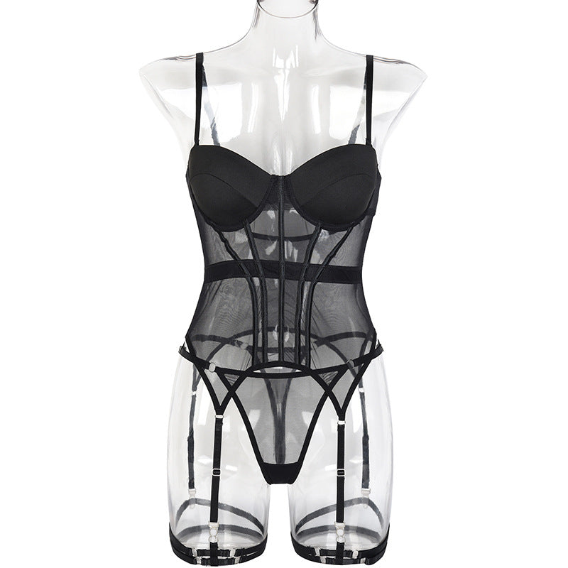 Noir Contour Mesh Ensemble